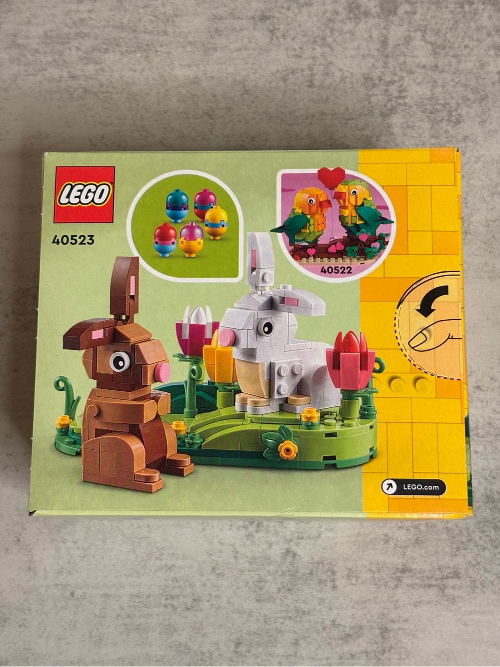 Lego Easter Rabbits Display Set (#40523) - Picture 2 of 8